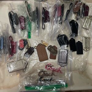 Coach Hangtag Lot